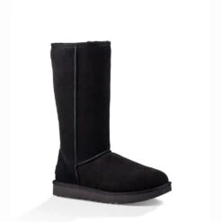 Ugg Classic II Tall In Black
