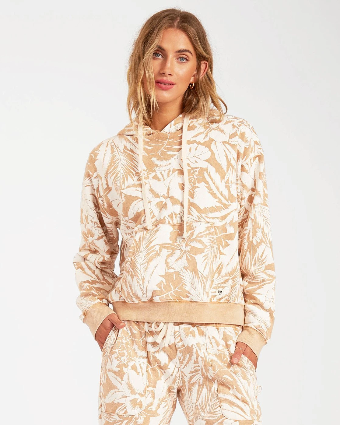 Billabong At Last Pullover In Sandcastle (Sac) Sweatshirt