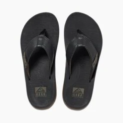 Reef Santa Ana In Black Sandals