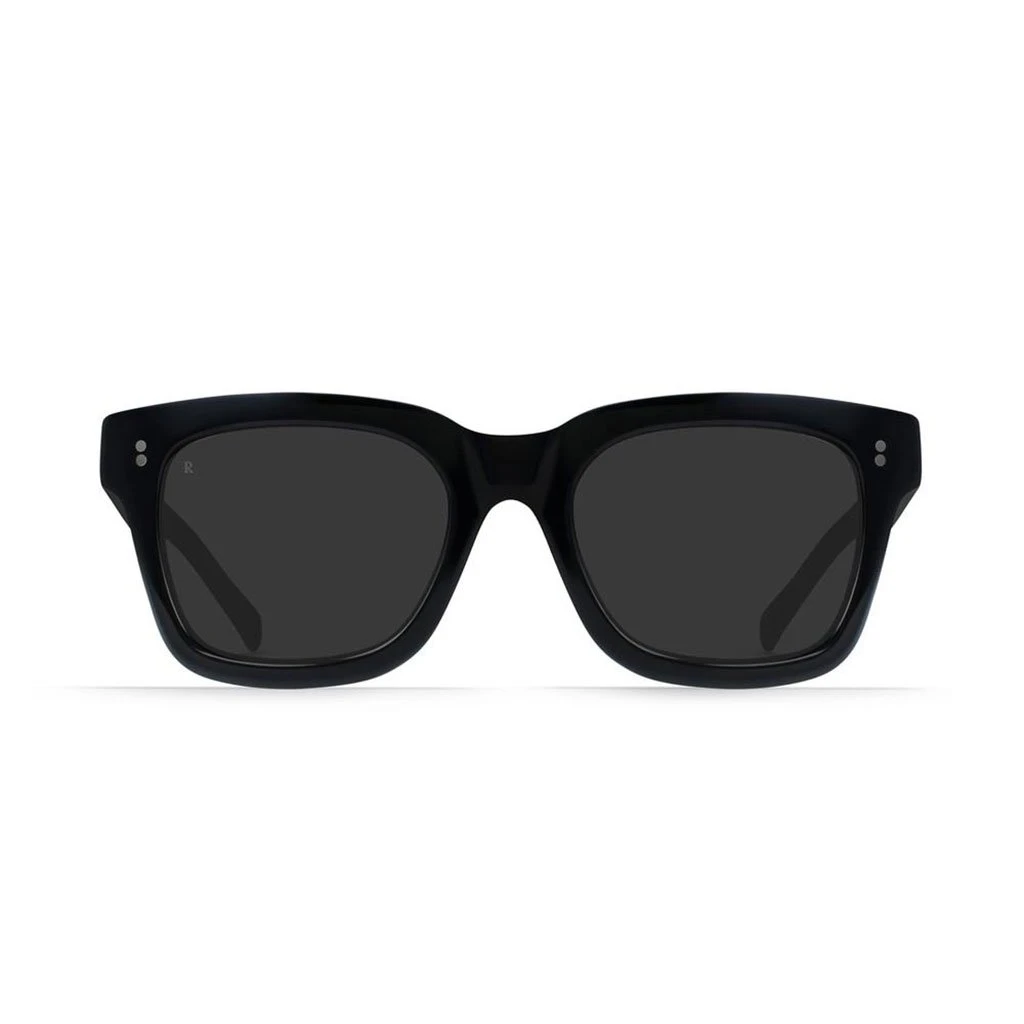 Gilman In Blac Sunglasses